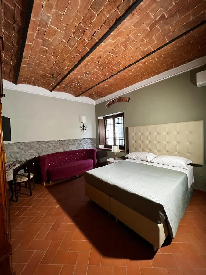 Guest house A.G. Rooms In Casa Colonica Vaiano  Italy